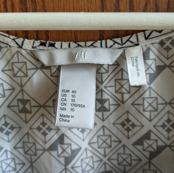 H&M Geometric Print Tank Top - Picture 4 of 6